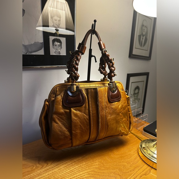 Chloe Bronze Leather Shoulder Bag - Picture 2 of 16